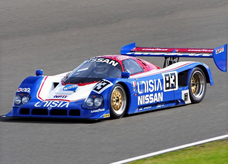  Nissan R90CK 1990 года  (фото 1 из 4)